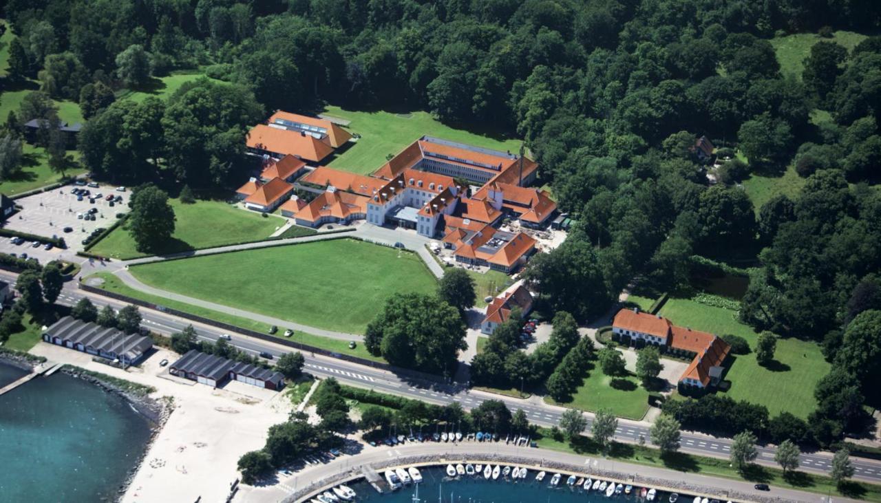Готель Rungstedgaard Екстер'єр фото